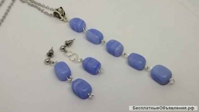 Кулон и серьги