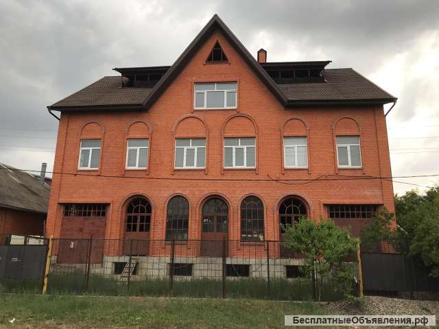 Дом 825м2 на участке 7 сот. в г. Краснодаре