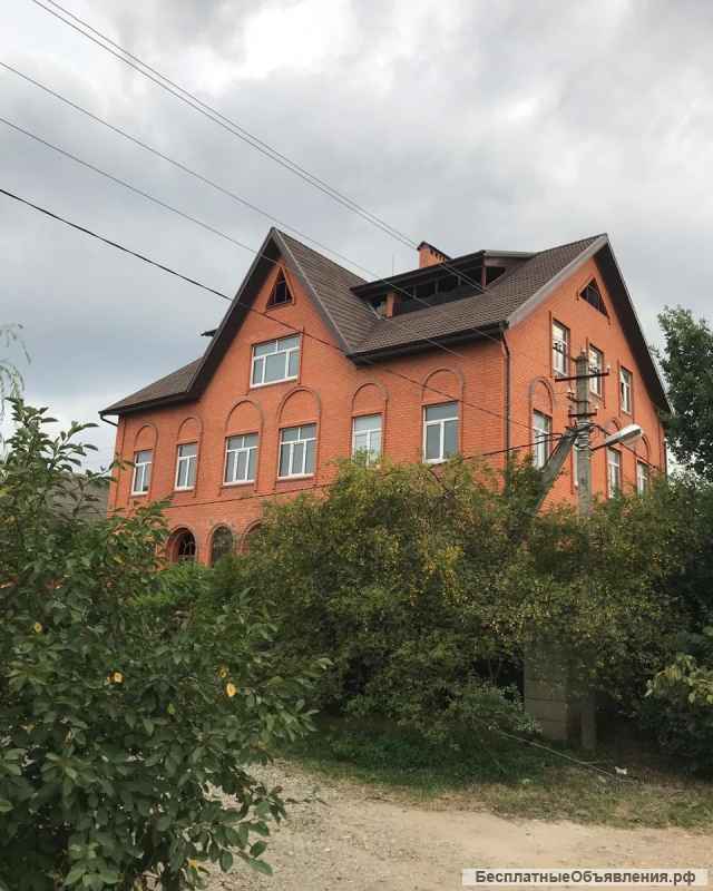 Дом 825м2 на участке 7 сот. в г. Краснодаре