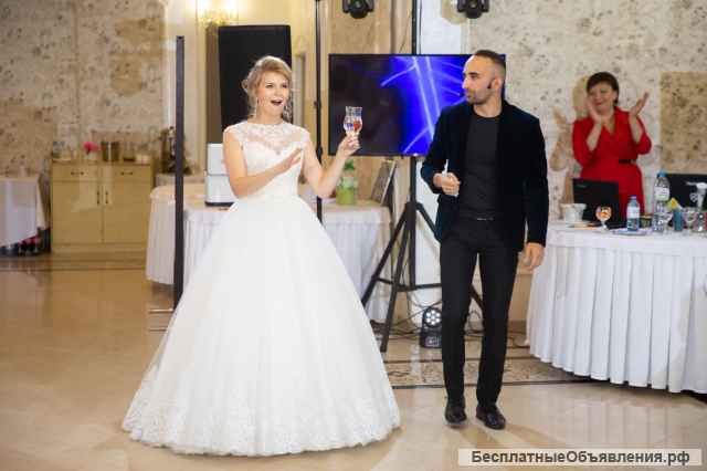 Фокусник иллюзионист MARTES