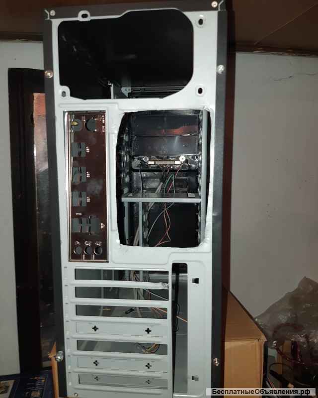 Корпус для пк Gigabyte Chassis