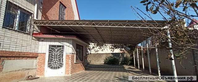 Дом пл.332 кв.м., 7 сот, Кропоткин, ул. Дугинец