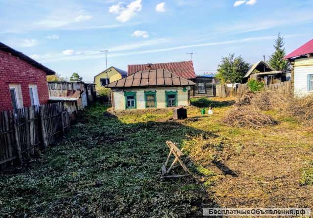 Участок земли в городе Омске