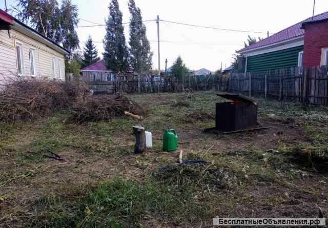 Участок земли в городе Омске