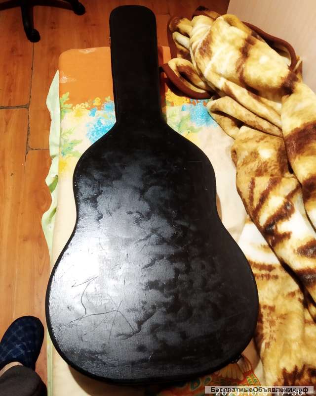 Кофр классика или обменяю на кофр для аккустики