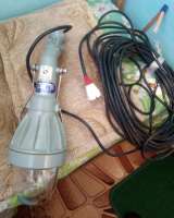 Фонарь влагозащищенный 220в с удлинителем 20 м производство Китай.Лампа накаливания под большой цоко