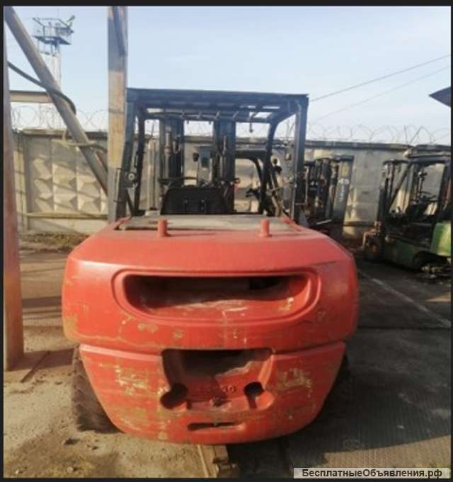 Автопогрузчик Komatsu FD50АТ-7