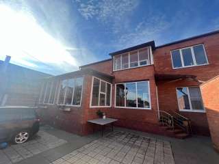 Дом 243м2 на участке 4 сот. в элитном районе Краснодара