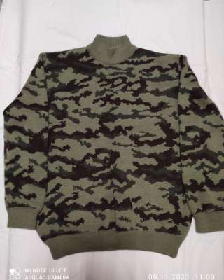 Камуфляжный шерстяной мужской свитер новый 52-54