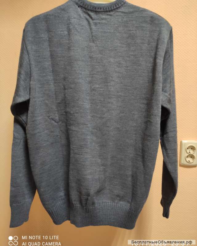 Свитер мужской новый р.54