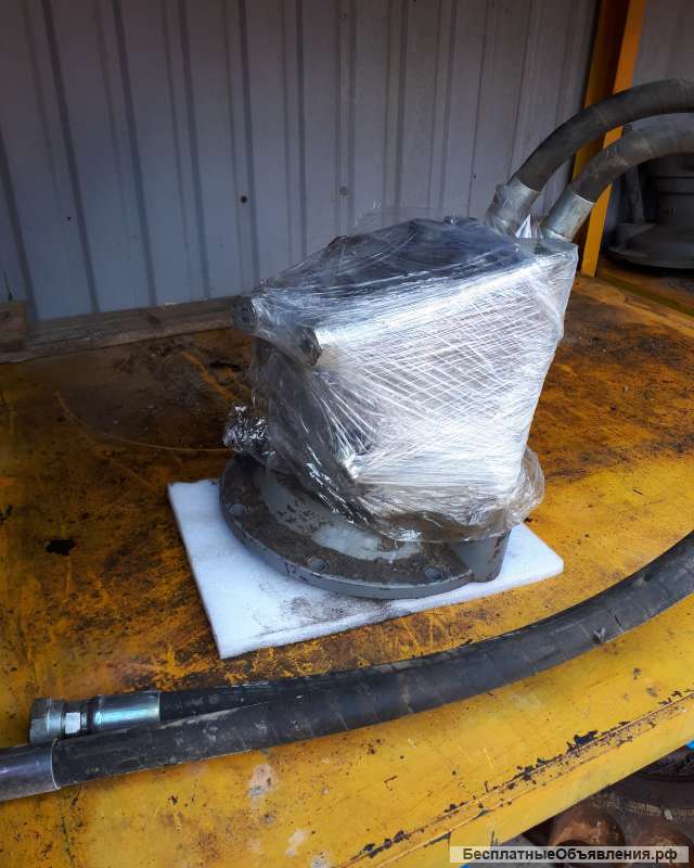 Гидромотор поворота Hitachi zx 450-5G