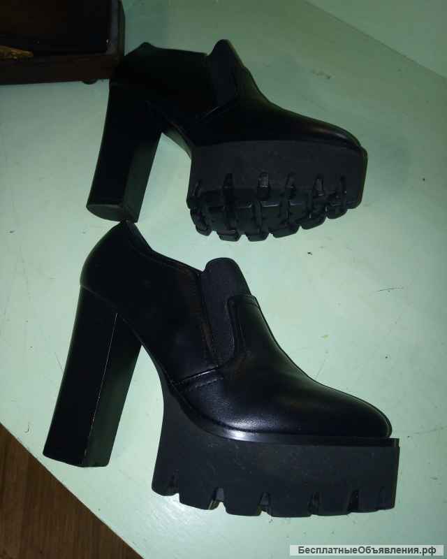 Ботильоны Crony, 38 размер, (чистый 37) состояние новых