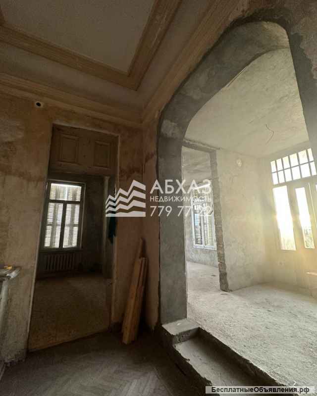 803. 3-к. квартира в центре Сухума