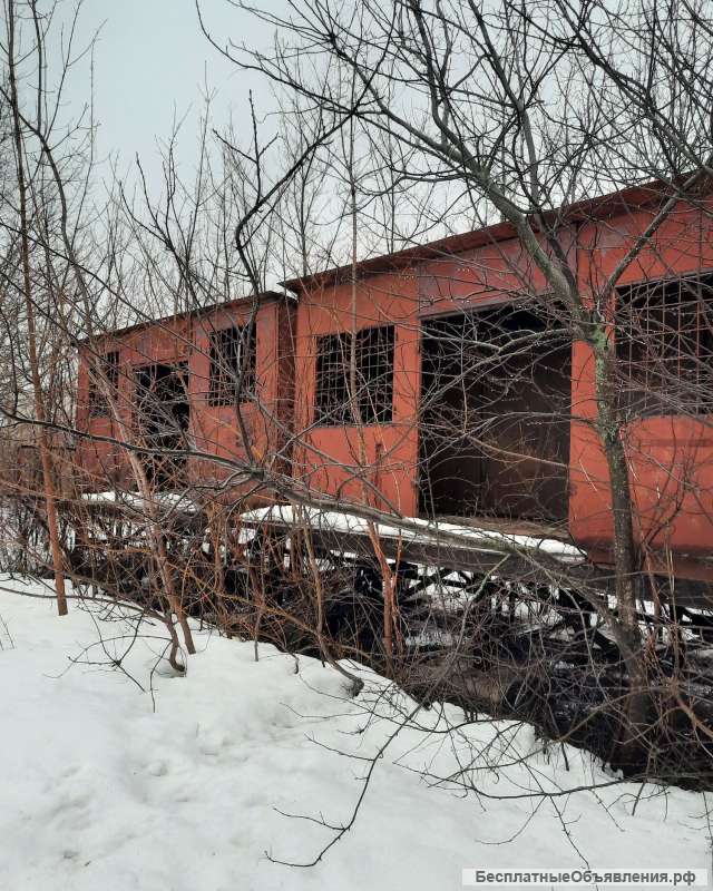 Нежилые здания и сооружения на земельном участке