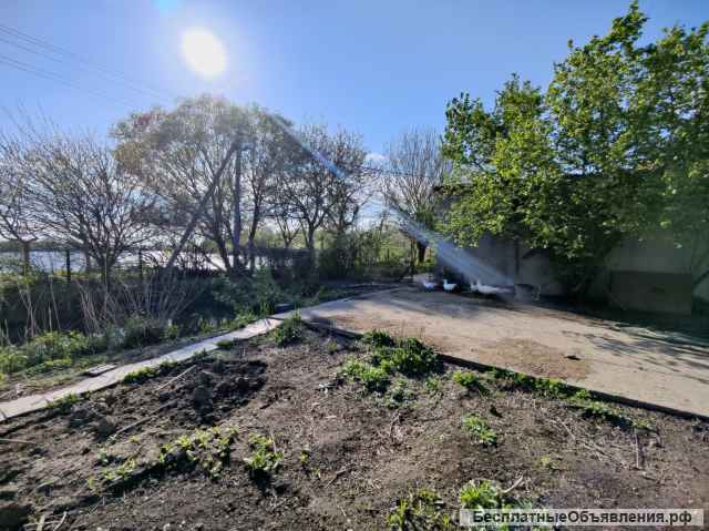 Участок 6 соток на берегу Кубани