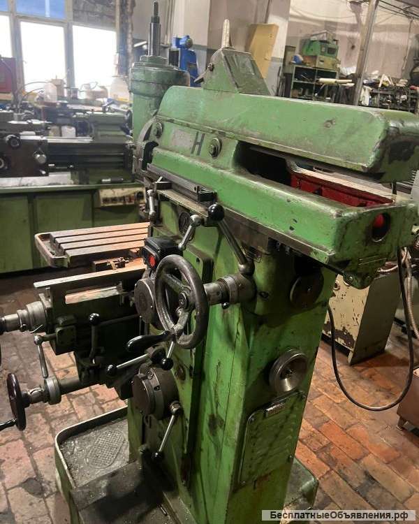 Станок фрезерный универсальный 675