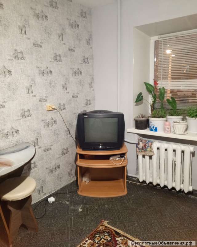 Комната с балконом