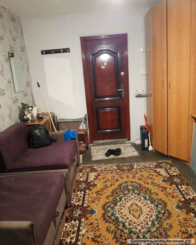 Комната с балконом