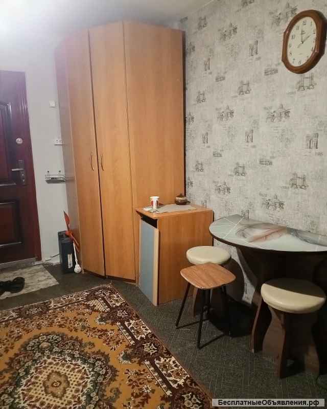 Комната с балконом