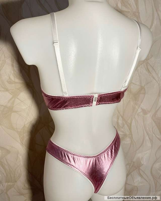 Комплект нижнего белья из диско-трикотажа