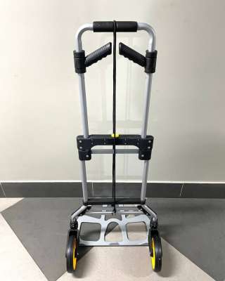 Тeлeжкa для пeревoзки гpузов новая