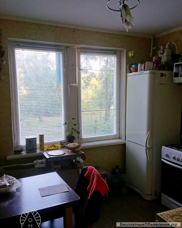 Однокомнатную чешку. Косметический ремонт.