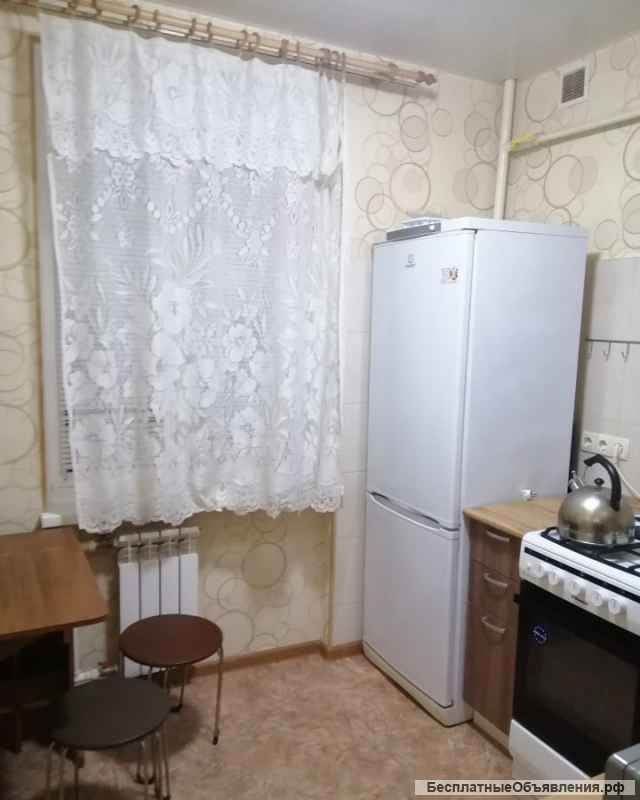 Сдается 1к.кв. пр. Ленина 1/5кирп. 33м.ремонт