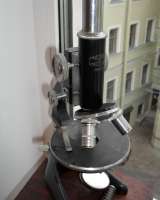 Старинный микроскоп