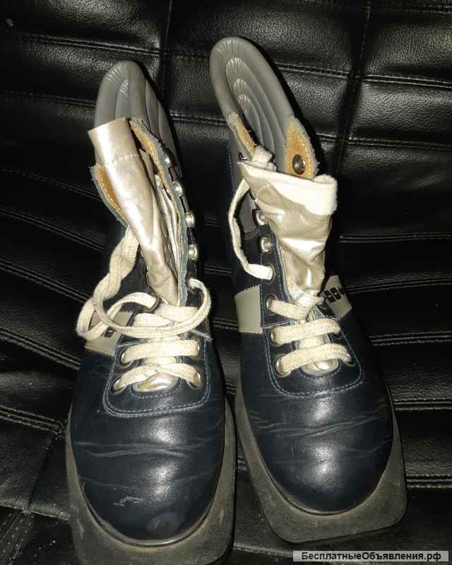 Лыжи с ботинками