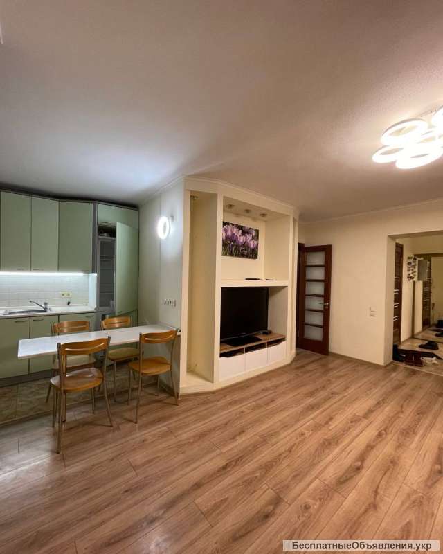 3-х комн. квартира от собственника Бульвар Кучеревского (пр. Пушкина).