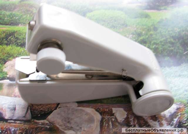 Машинка швейная "Стежок"