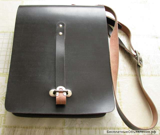 Сумка-планшет из кожзаменителя