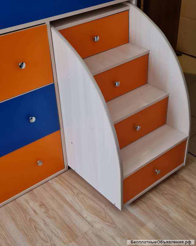 Кровать чердак