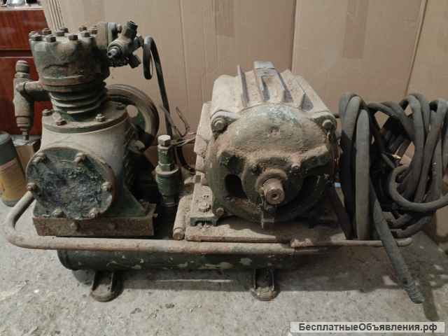 Компрессор входит мотор. компрессор. два рессивера.