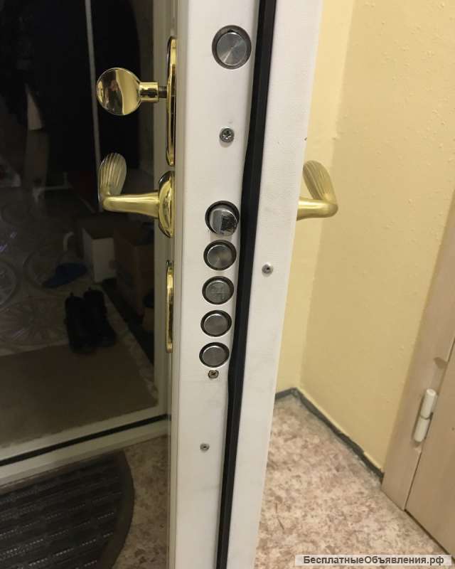 Ремонт входной двери и замена замков Электроизолятор Гжель