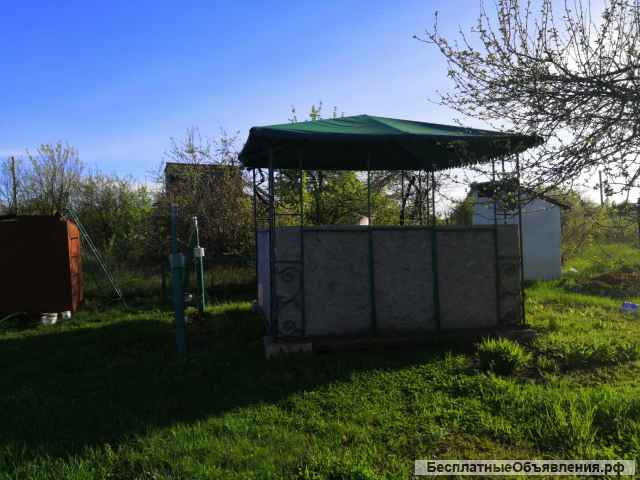 Дачный домик с участком