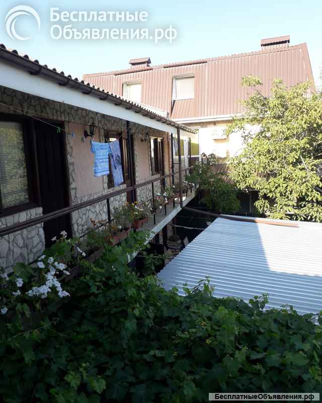 Жилой дом и пансионат в Феодосии