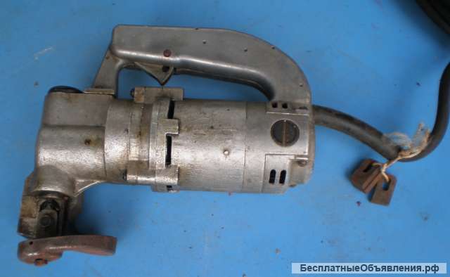 Электрические ножницы по металлу советских времен