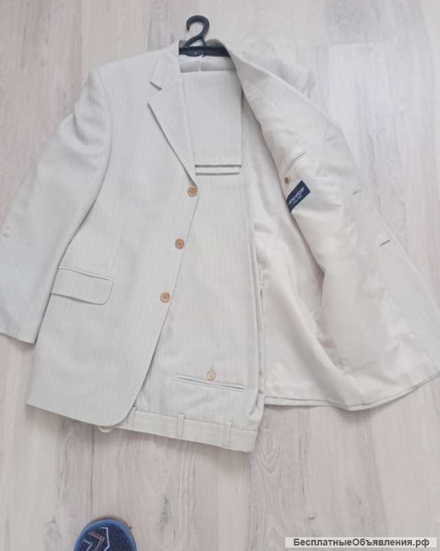 Свадебный костюм