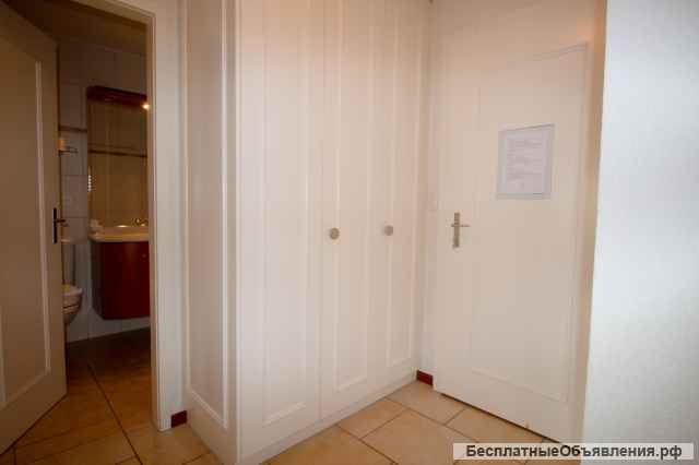 Резиденция GONENSTEIN, большая 2,5-комнатная квартира с 2мя балконами и камином