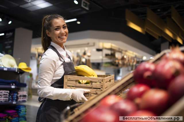 Разнорабочий в магазине продуктов