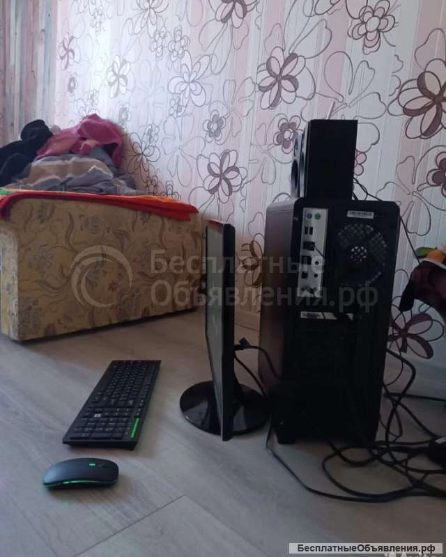 Личный игровой ПК, с монитором и клавитурой