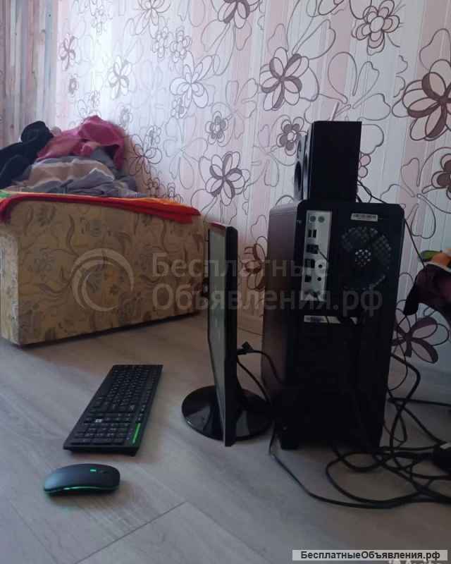 Личный игровой ПК, с монитором и клавитурой