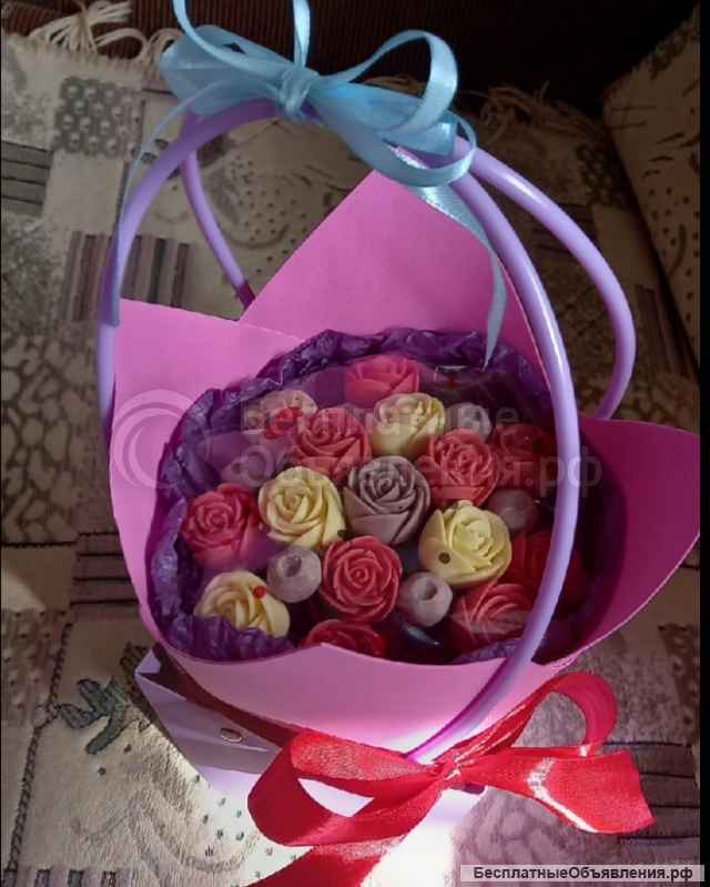 Шоколадные букеты фигурки и наборы