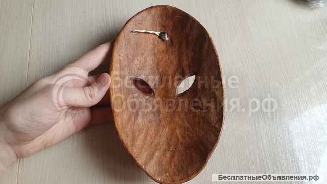 Маска двуликая резная настенная