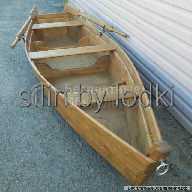 Лодка деревянная плоскодонная