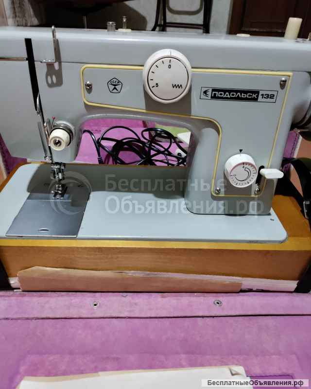 Электрическая швейная машинка
