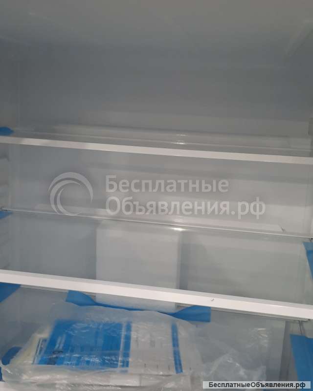 Встраиваемый холодильник