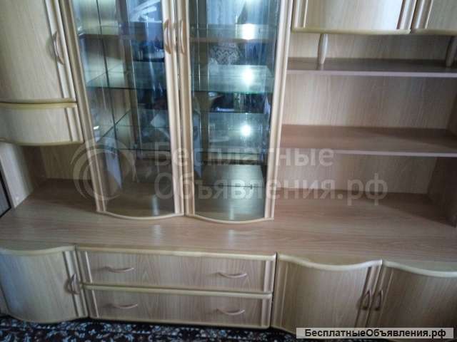 Стенка в гостиную