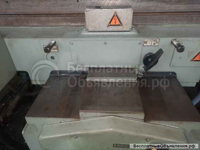 Широкоуниверсальный фрезерный станок 6Т83Ш